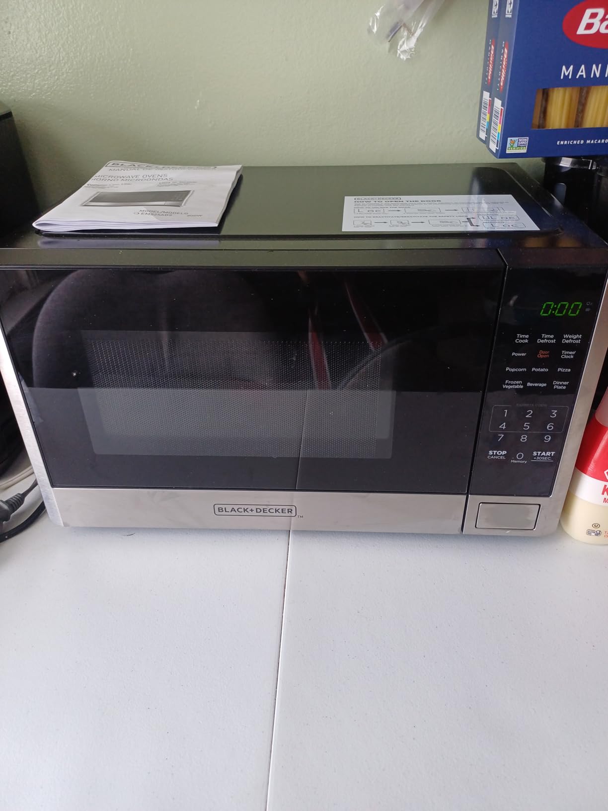 BLACK+DECKER Over the Range Microwave Oven, 1.7 Cu.Ft, 1000W | Stainless Steel, Over Stove Install, Vent Fan with Light, One-Touch Auto Cooking, 10 Power Levels, Child Safety Lock customer photo 1