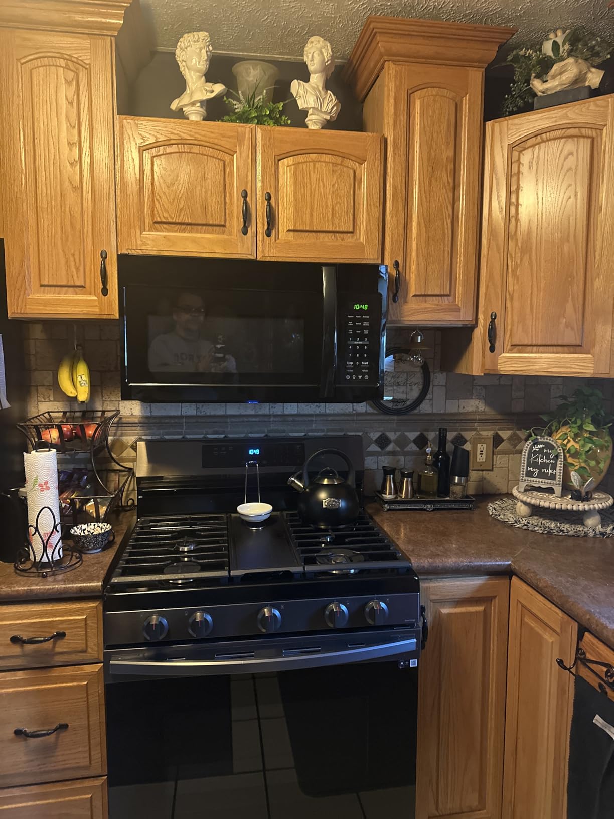 BLACK+DECKER Over the Range Microwave Oven, 1.7 Cu.Ft, 1000W | Stainless Steel, Over Stove Install, Vent Fan with Light, One-Touch Auto Cooking, 10 Power Levels, Child Safety Lock customer photo 2