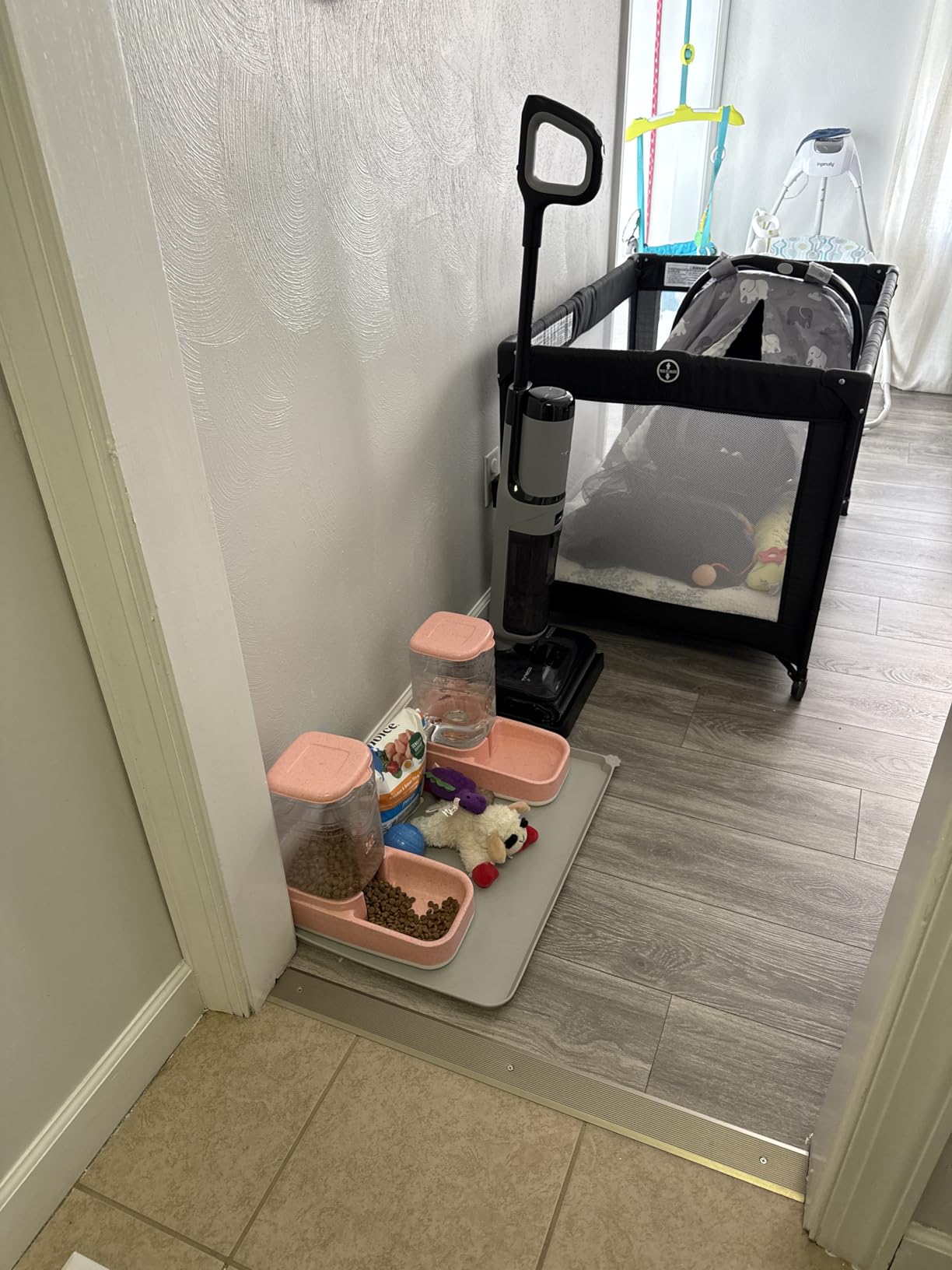 Tineco Floor ONE i5 Stretch Wet Dry Vacuum Cleaner, Vacuum & Mop in One Step, 20kpa Powerful Suction, 180° Lay-Flat Design, Anti-Tangle Design, Dual-Sided Edge Cleaning, Up to 30* Minutes Runtime customer photo 2