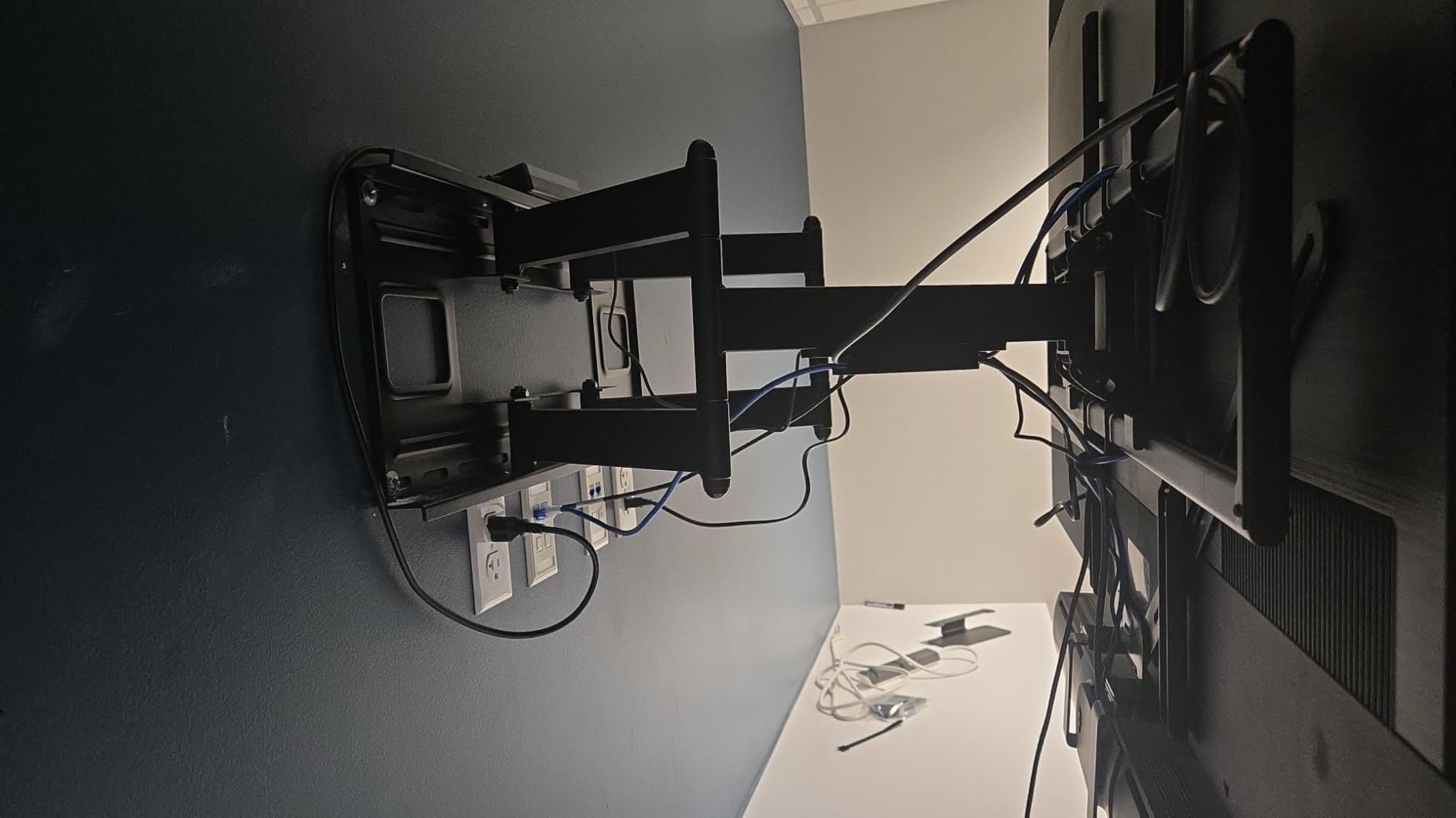 monTEK Heavy Duty Full Motion TV Wall Mount for 60-120 Inch Extra Large TVs | Holds 265 lb, 4X load tested; 27.7 in extension, +/-60° swivel and tilt; max VESA 900x600, fits 12-24 in wood studs customer photo 1
