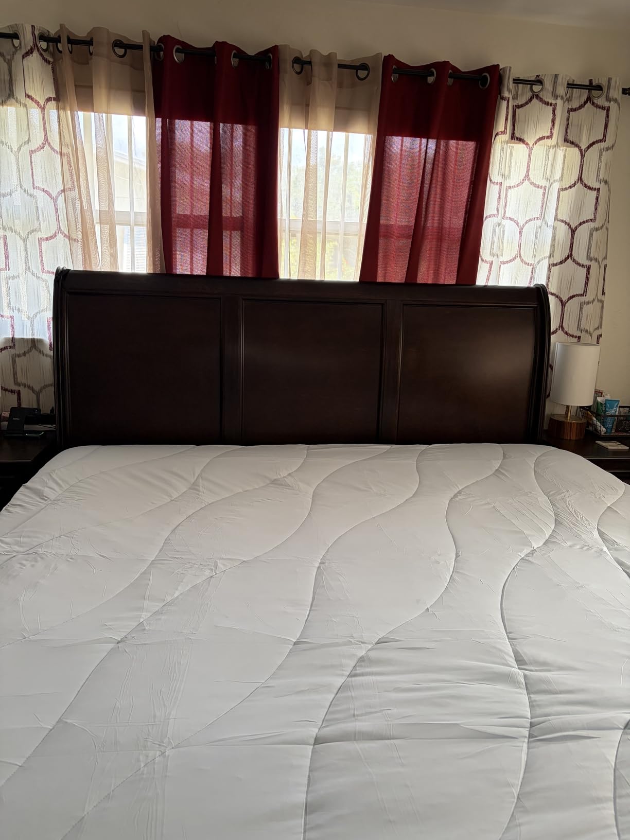 Unikome Soft Cooling and Waterproof Queen Mattress Topper for Hot Sleepers | 5-Layers Noiseless Machine Washable Mattress Cover with 8