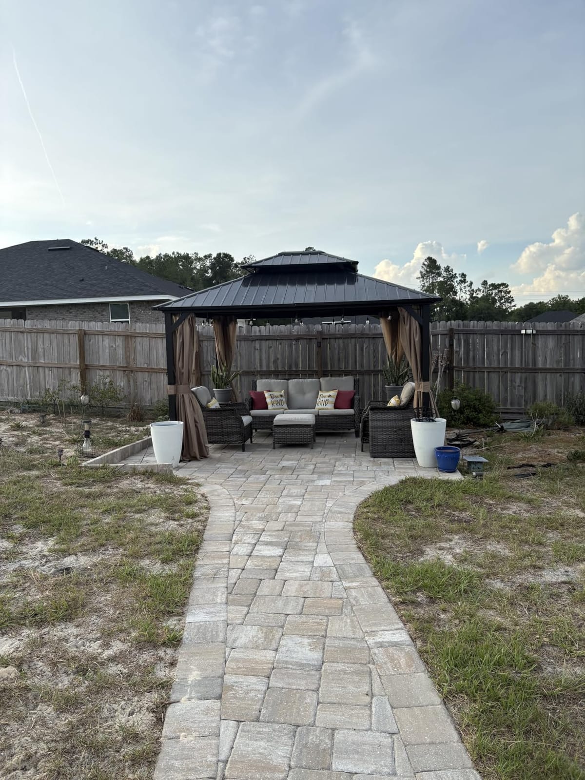 SOLUMIA 10'x12' Hardtop Gazebo customer photo 1