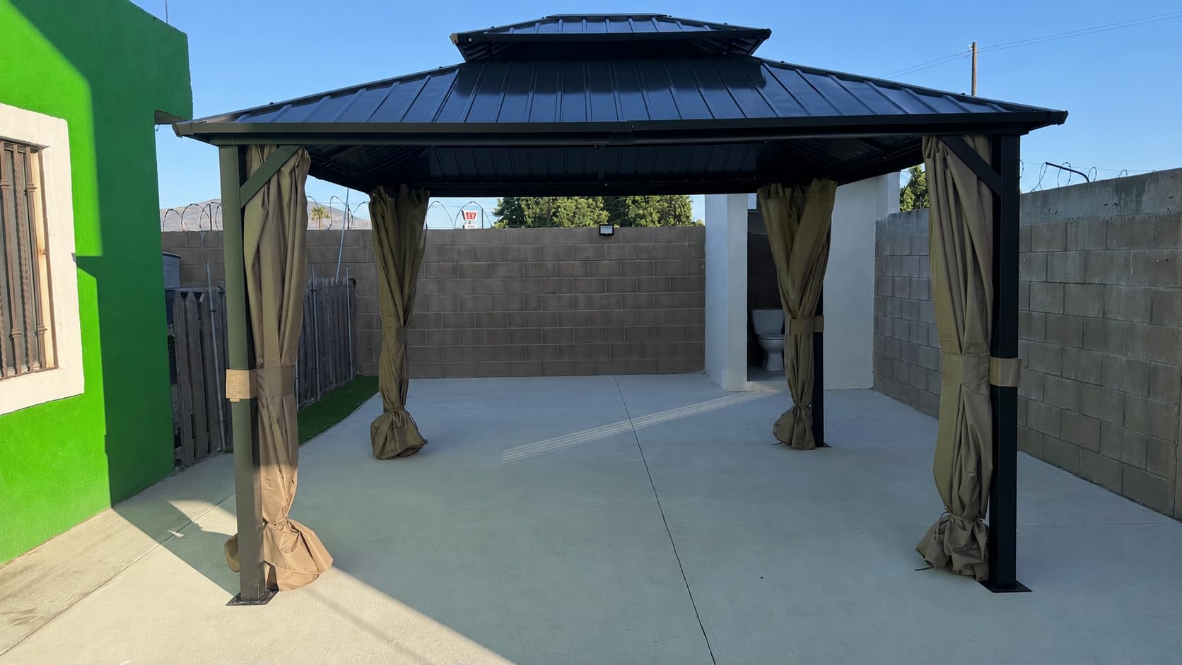 SOLUMIA 10'x12' Hardtop Gazebo customer photo 2