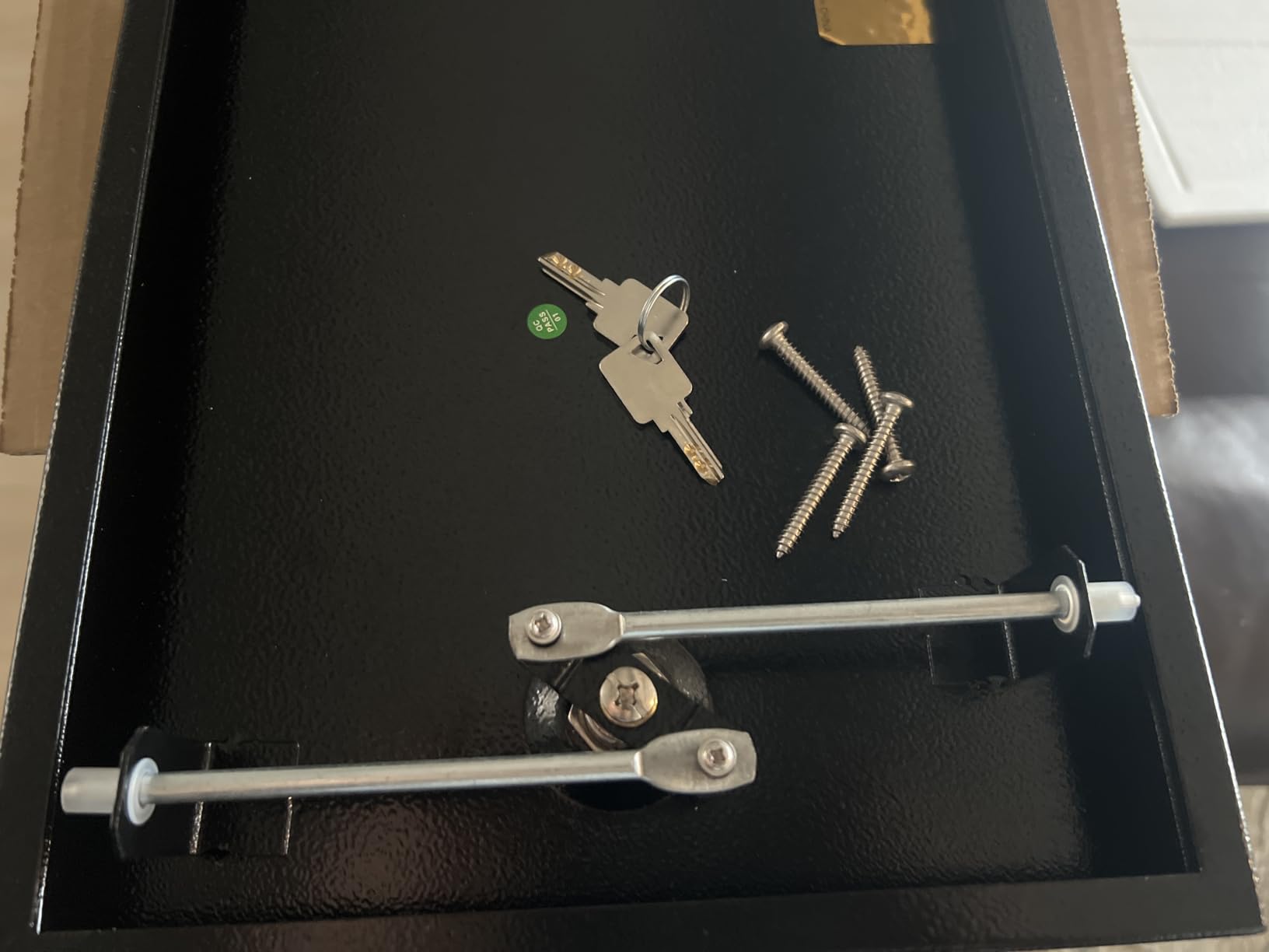 In-Wall Safe with Disguised Sticker, Heavy Duty Wall Safes Between the Studs, Fits 16-Inch Studs with Key Lock, Hidden Gun Storage for Firearms, Money, and Valuables (Grayish White) customer photo 1