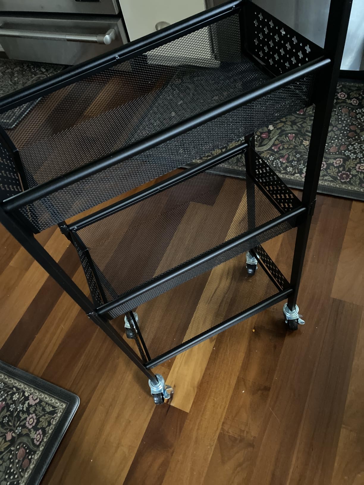 Vivihomety 4-Tier Slim Utility Rolling Laundry Cart with Wheels, Metal customer photo 2