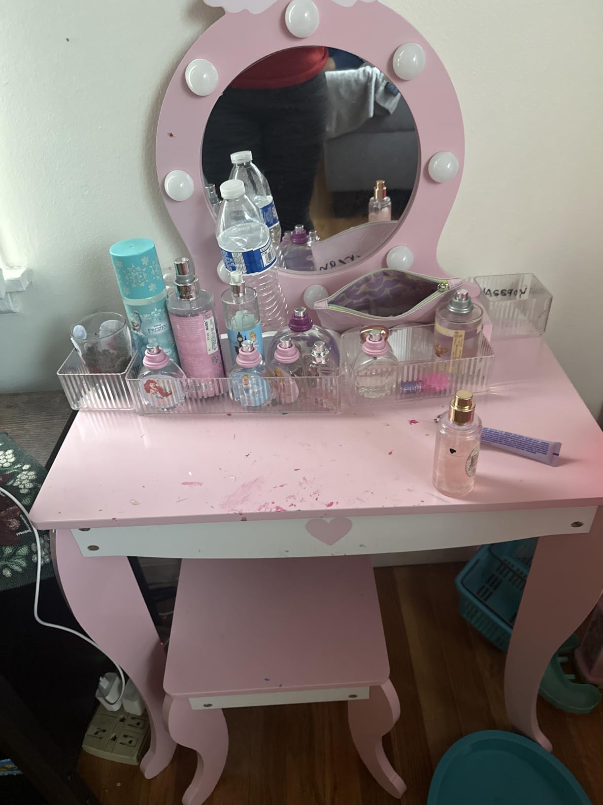 MU Kids Vanity Set with Lighted Mirror and Stool, Kids Make Up Vanity Desk with Storage Space, Wing Pattern for Little Girls, Toddler Princess Makeup Dressing Table with Chair Set, Pink customer photo 2