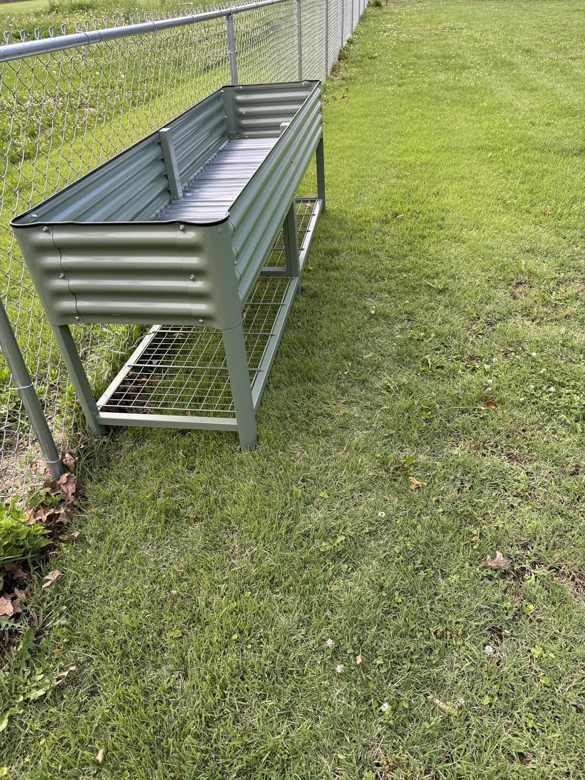 Vego garden Elevated Raised Garden Bed, 2' x 4' Outdoor Planters Boxes with Legs & Storage Rack for Patio, 700 Lbs Weight Capacity, Raised Beds for Gardening Herbs Vegetables, Olive Green customer photo 1
