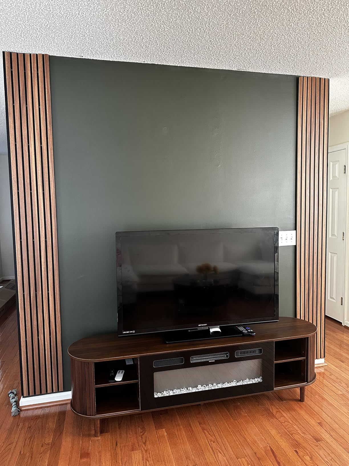 RITOLLO 4-Piece Wood Slat Panels for Wall 94.5