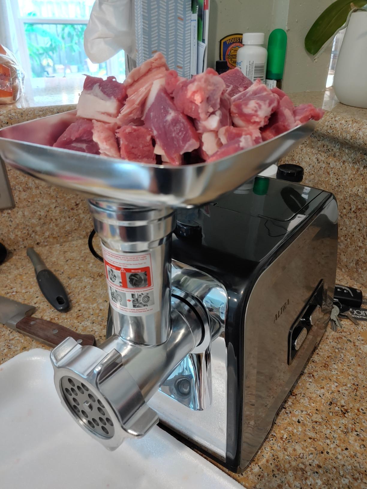 Electric Meat Grinder, 2300W Max, Heavy Duty Sausage Stuffer with 2 Blades, 3 Grinding Plates, Sausage Tube & Kubbe Kit, Home Kitchen Meat Mincer with Handle (Black) customer photo 2