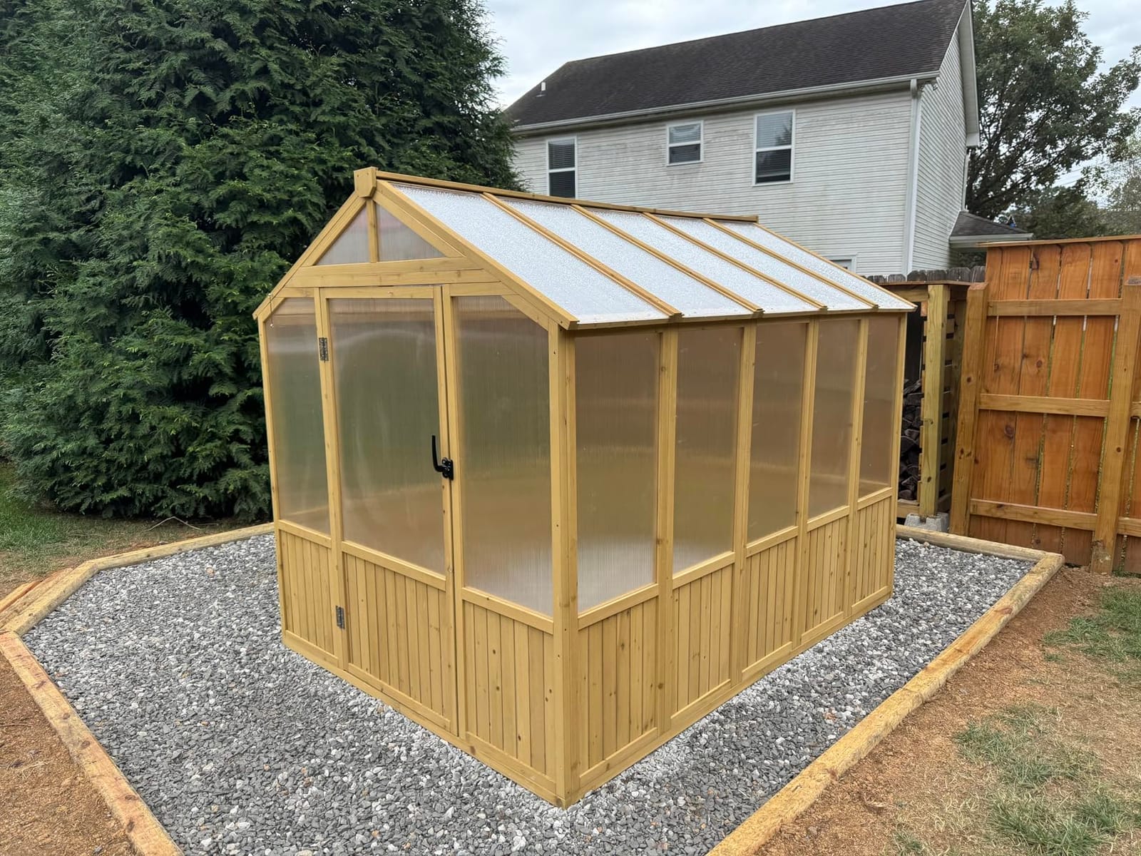 Jocisland 8 x 9.5-Ft Wooden Greenhouse | Walk-In Cedar Frame, Lockable Door, 2 Adjustable Roof Vents, Polycarbonate Panels, for Outdoor Garden and Backyard customer photo 2