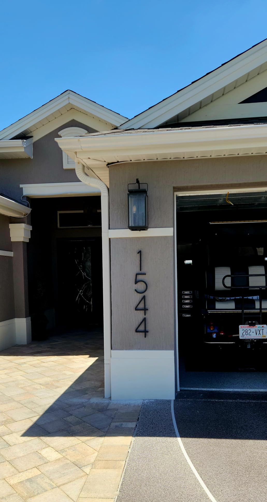 QPMWDBSZ 8 Inch Floating House Number For Outside, Modern Address Numbers | Zinc Alloy Black Anti-Rust Mailbox Number with Nail Kit for Garden Front Door Apartment Signage, Easy to Install (8) customer photo 1