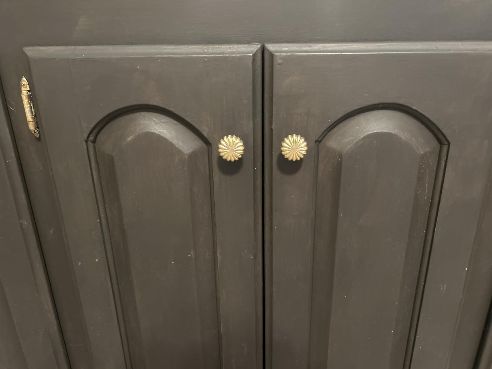 Antique Brass Cabinet Knobs, 10 Pack Solid Drawer Pulls for Dressers | Zinc Alloy, Screws Included, Single Hole, Smooth Feel, Vintage Cabinet Handles Hardware for Kitchen Cupboards Restyle customer photo 1