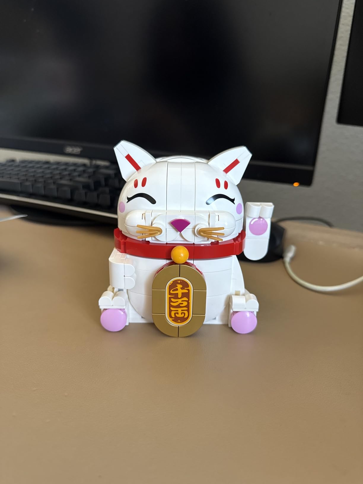 LEGO Lucky Cat Building Toy for Girls & Boys - Smiling Cat W/Waving Paw Function for Kids, Ages 9+ - Home Decor for Spring Festival & Chinese New Year Celebrations - Gift Idea for Birthdays - 40813 customer photo 2
