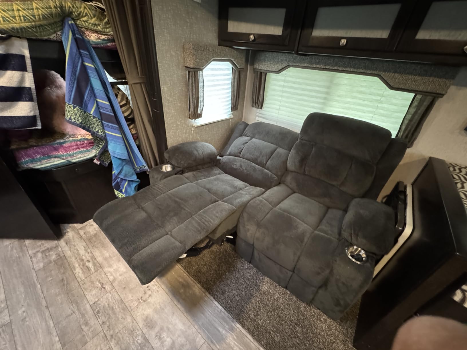 RV Loveseat Recliner Sofa, Wall Hugger Reclining Loveseat RV Couch with USB Ports, Large Pockets, Cup Holders, 150° Adjustable customer photo 1