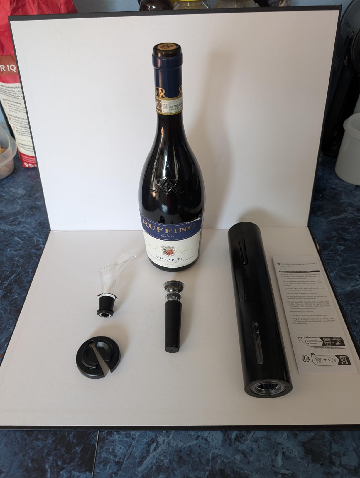 PEIPU Electric Wine Bottle Opener, Easy to Use, Perfect for Home, Restaurants & Travel, Wine Lovers & Host (Black) customer photo 2