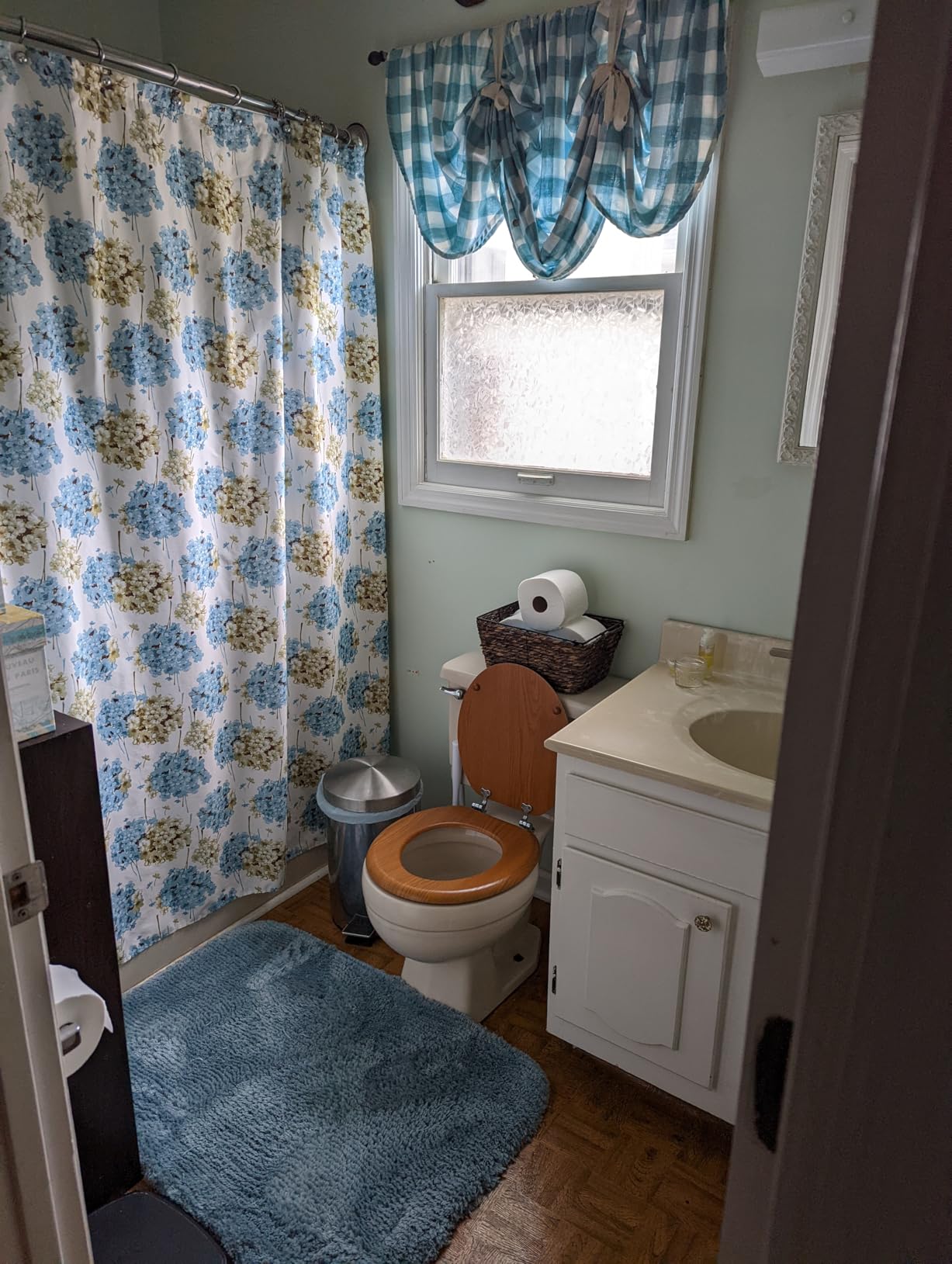 Viper Force Compact Elongated Two-Piece Toilet Soft-Close White Strong Flush Space-Saving Design Seat Lifts Off for Easy Cleaning Tool-Free Install Kit customer photo 2