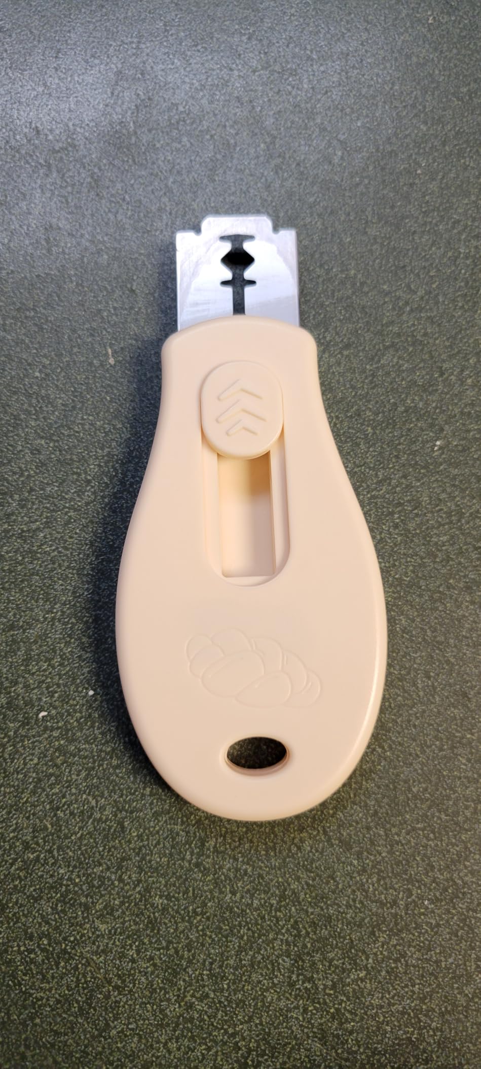 Bread Lame Sourdough Scoring Tool, Extractable & Magnetic Bread Scoring Tool, Scoring Knife for Bread Baking, Bread Razor for Homemade Bread, Sourdough Scorer Tool, Includes 5 Razor Blades-Beige customer photo 2