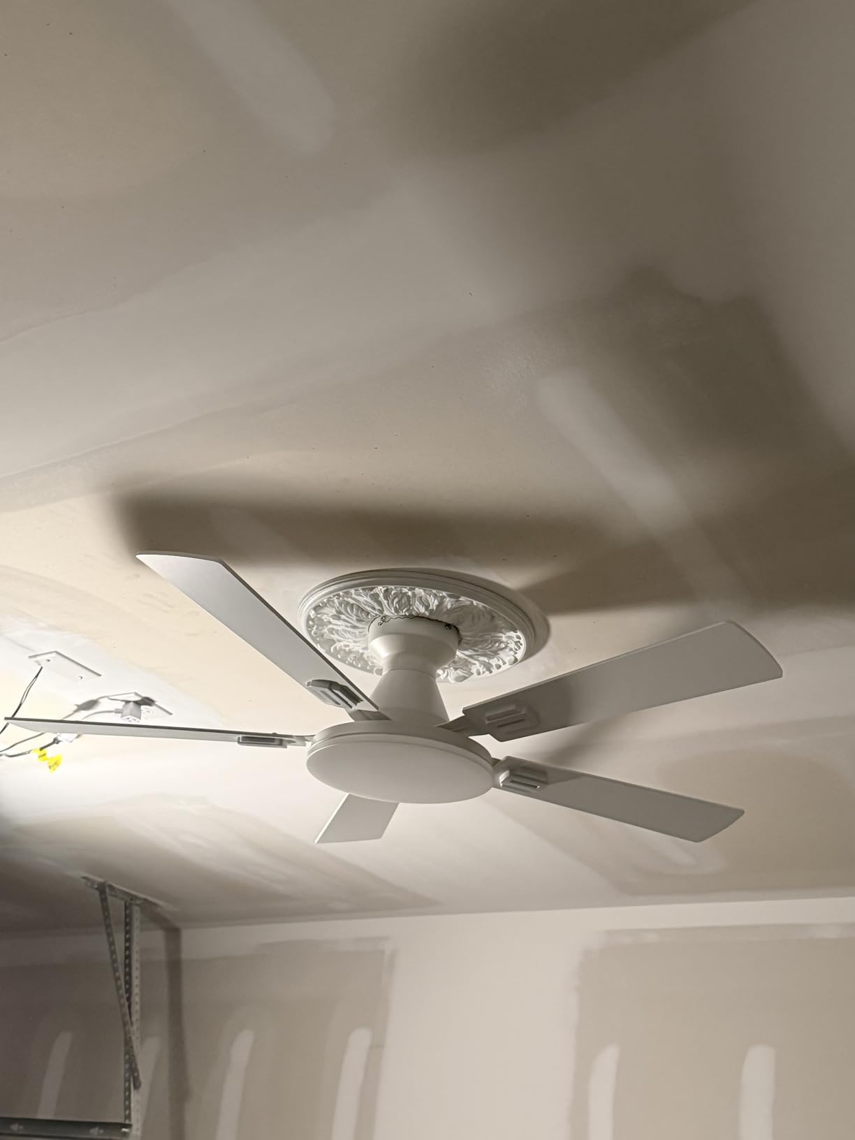 Amico 52 Inch Smart Ceiling Fan with Lights, Remote/App/Alexa/Google Control, WiFi Modern Downrod Mount Ceiling Fan, Reversible DC Motor, 6 Speeds, 3CCT, Dimmable, Quiet for Bedroom/Living Room, Black customer photo 1
