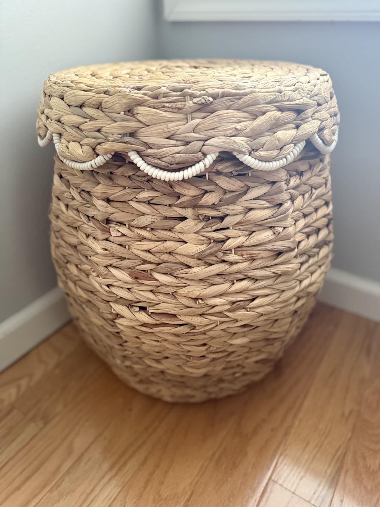 Best Choice Products Scalloped Multipurpose Hyacinth Storage Basket, Plant Décor, Handwoven Organizer Tote for Bedroom, Living Room, Nursey, w/Lid - Chestnut customer photo 1