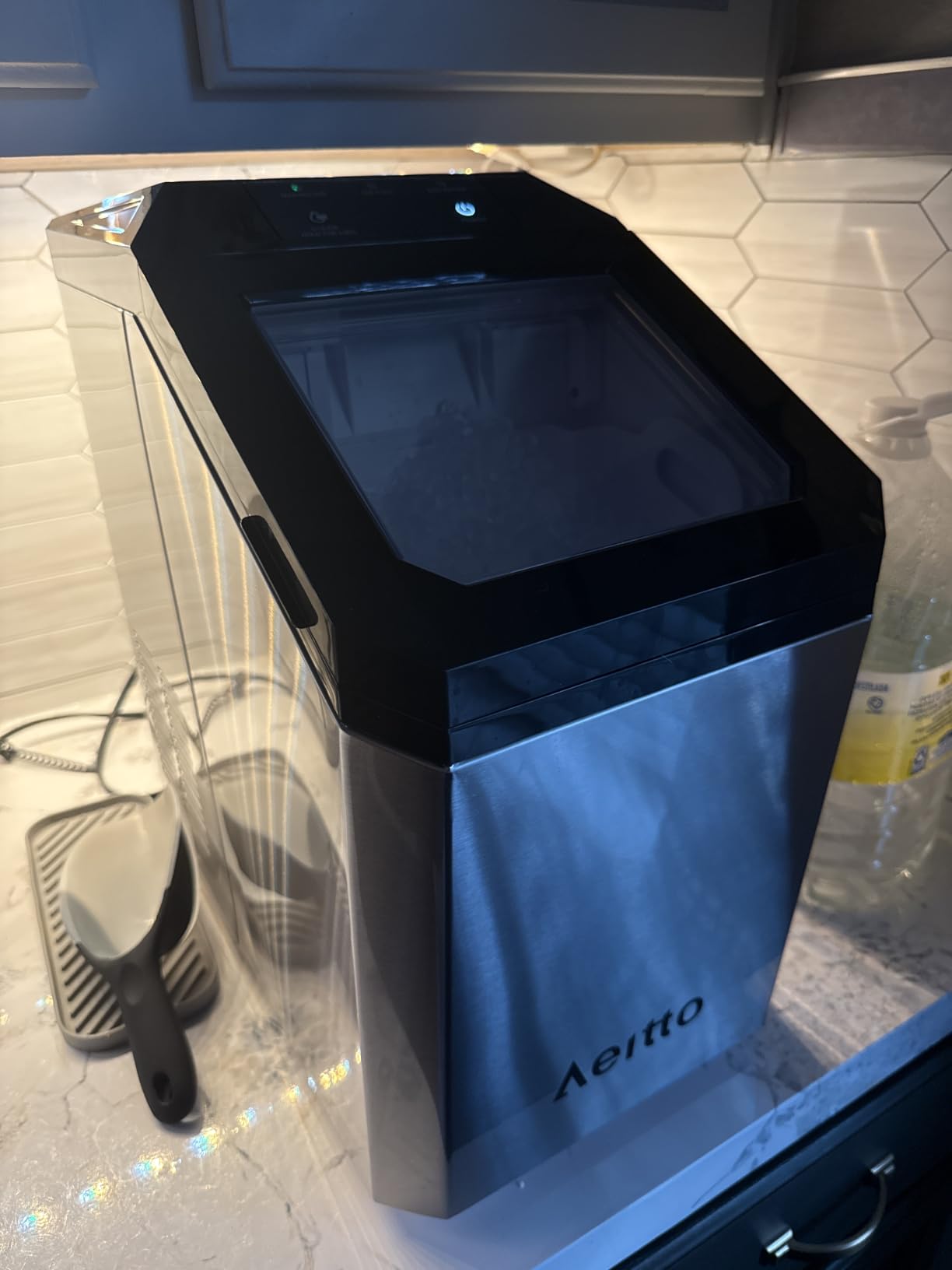 Aeitto Nugget Ice Maker Countertop, 55lbs/Day, Rapid Ice Release in 5 Mins, Large Capacity Chewable Ice Maker, Self-Cleaning with Stainless Steel Housing Ice Machine for Home Office and Party, Black customer photo 2
