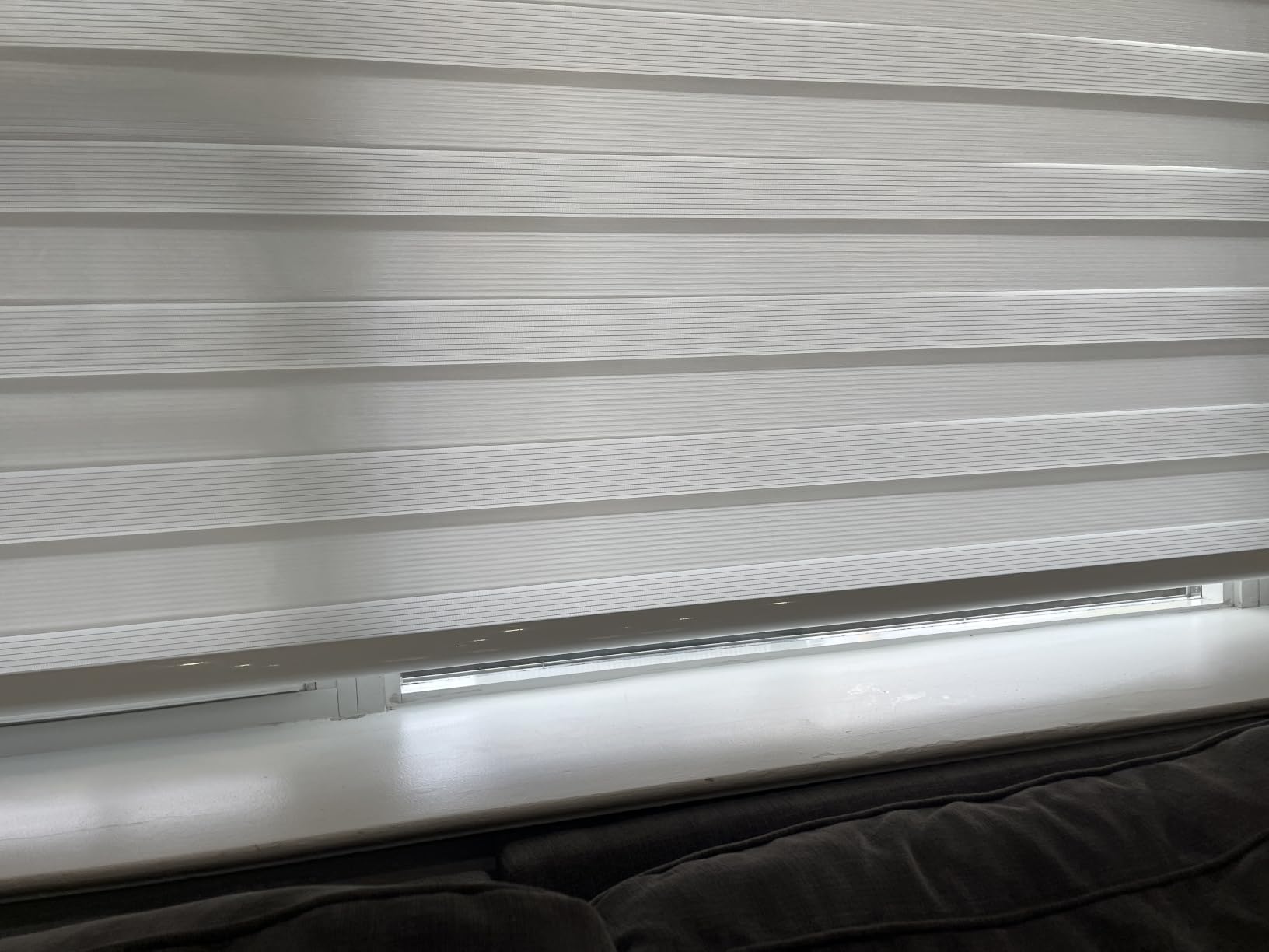 ShadesU Cordless Zebra Blinds Roller Shades, Ivory, 25.5
