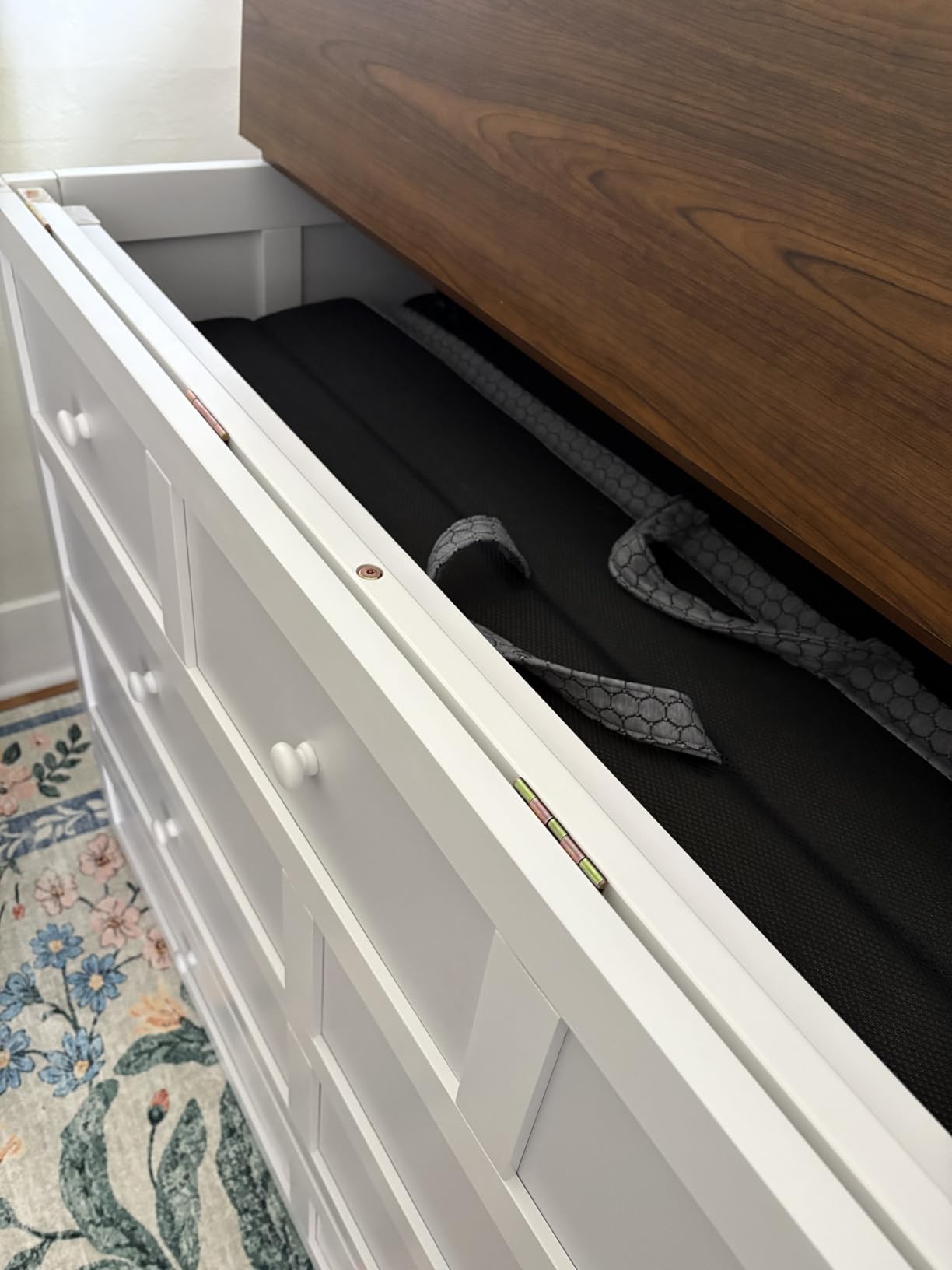 PVWIIK Queen Size Murphy Bed with Desk,Removable Shelves,White | Murphy Bed with Desk and Removable Shelves on Each Side,Solid Pine Cabinet Bedframe customer photo 1