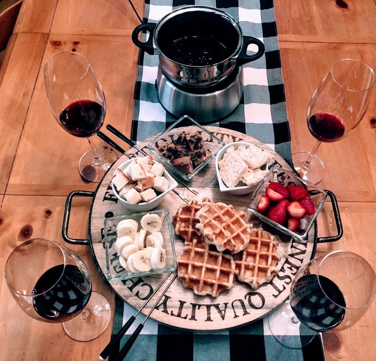 Nostalgia 8-Cup Electric Fondue Pot Set for Cheese & Chocolate - 8 Color-Coded Forks, Temperature Control - Kitchen Gadgets and Appliances for Hors d'Oeuvres and More - White customer photo 1