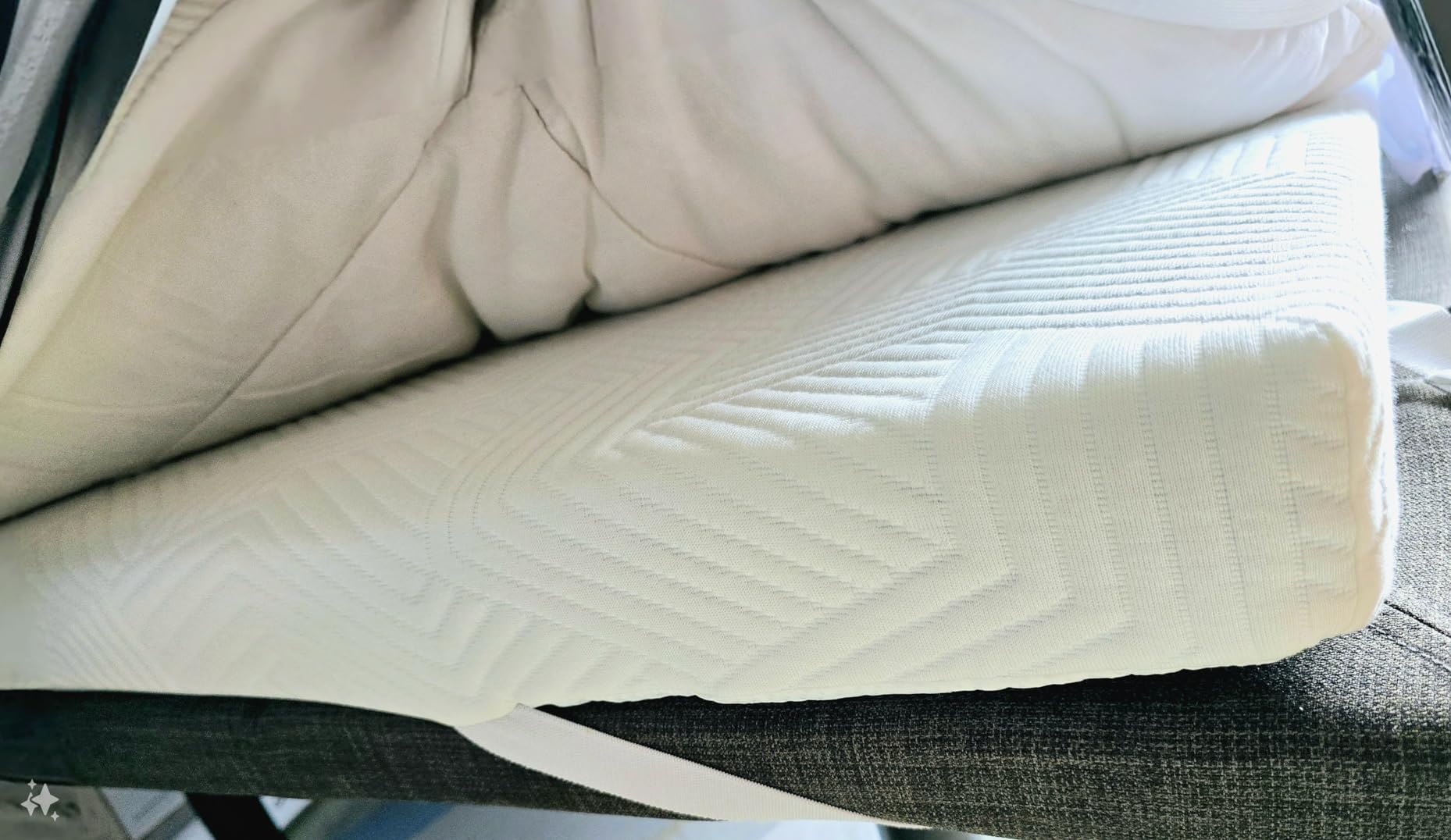 MASVIS 3 Inch Queen Memory Foam Mattress Topper, Ventilated Gel Mattress Topper for Back Pain Relief, CertiPUR-US Certified, Removable Washable Cover, Wave Pattern Bed Topper, White customer photo 2
