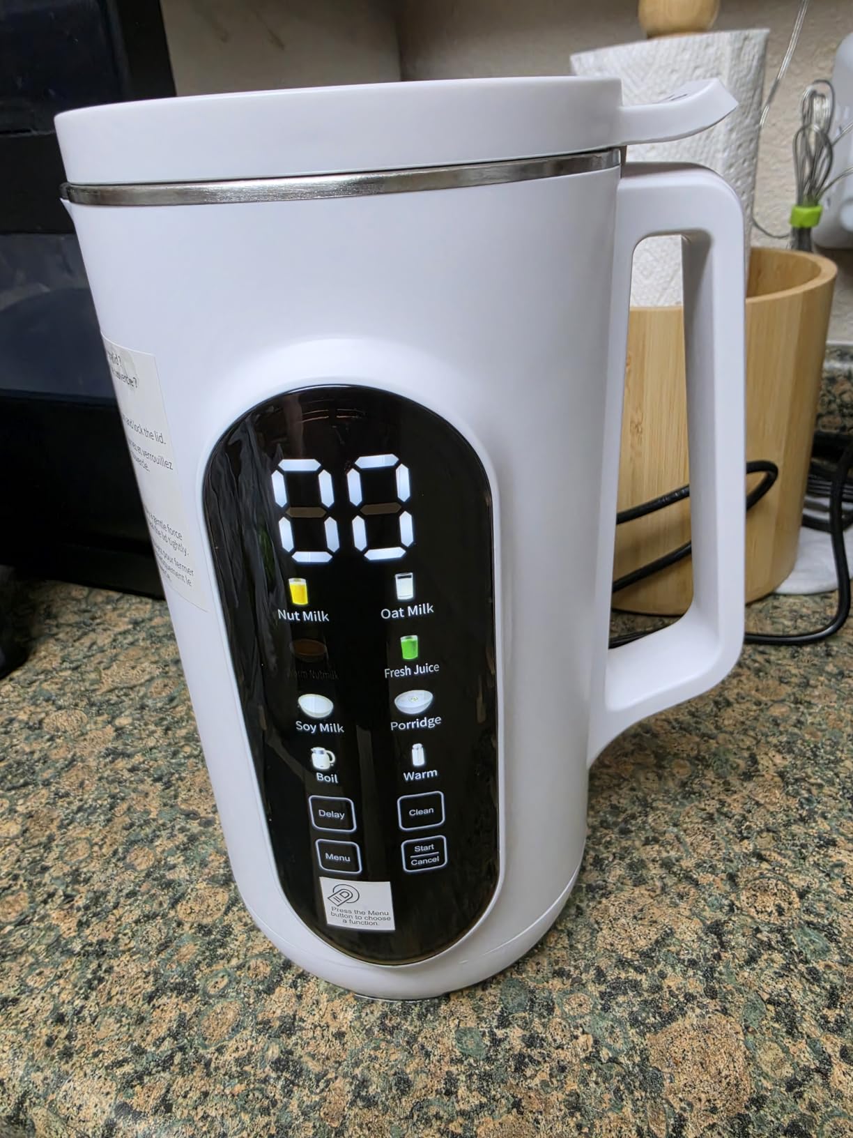 AMZCHEF Nut Milk Maker 10-in-1 Soy Milk Machine 40oz Self Cleaning | Almond, Oat & Soy Milk Maker | Stainless Steel Blades | 12H Delay Start | 2H Keep Warm | Homemade Plant-Based Dairy-Free Milk customer photo 2