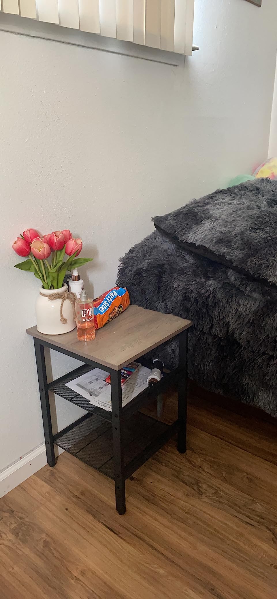 VASAGLE Round Side Table, Tambour End Table, Mid Century Modern Nightstand | Easy Assembly, for Small Spaces, Living Room, Bedroom, Home Office, Travertine Beige customer photo 1