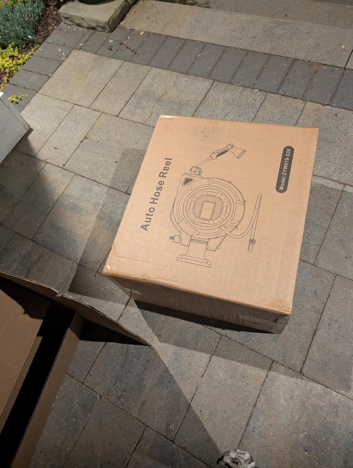 Upgraded Retractable Garden Hose Reel 1/2