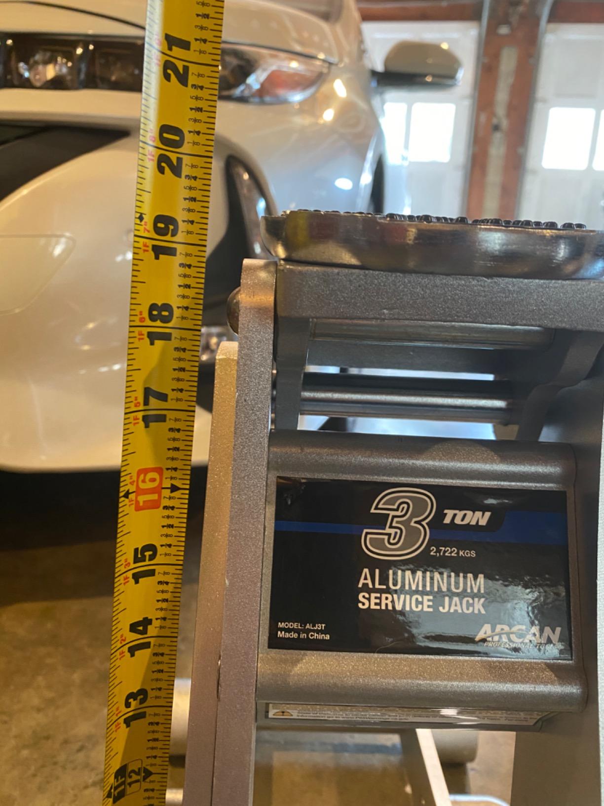 ARCAN 3-Ton Aluminum Low Profile Floor Jack, Model A20019 customer photo 2