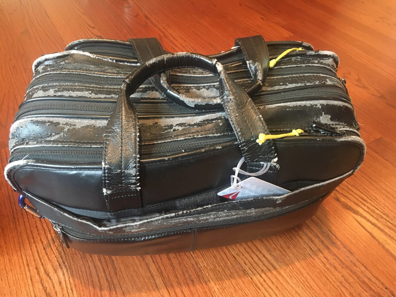 Samsonite Leather Expandable Briefcase, Black, One Size customer photo 2