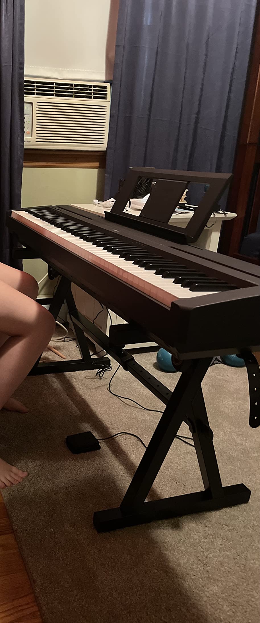 Yamaha 88-Key Weighted Portable Digital Piano Keyboard with Music Rest, Sustain Foot Switch, Built-in Speakers, USB Connectivity, Black (P45B) customer photo 1