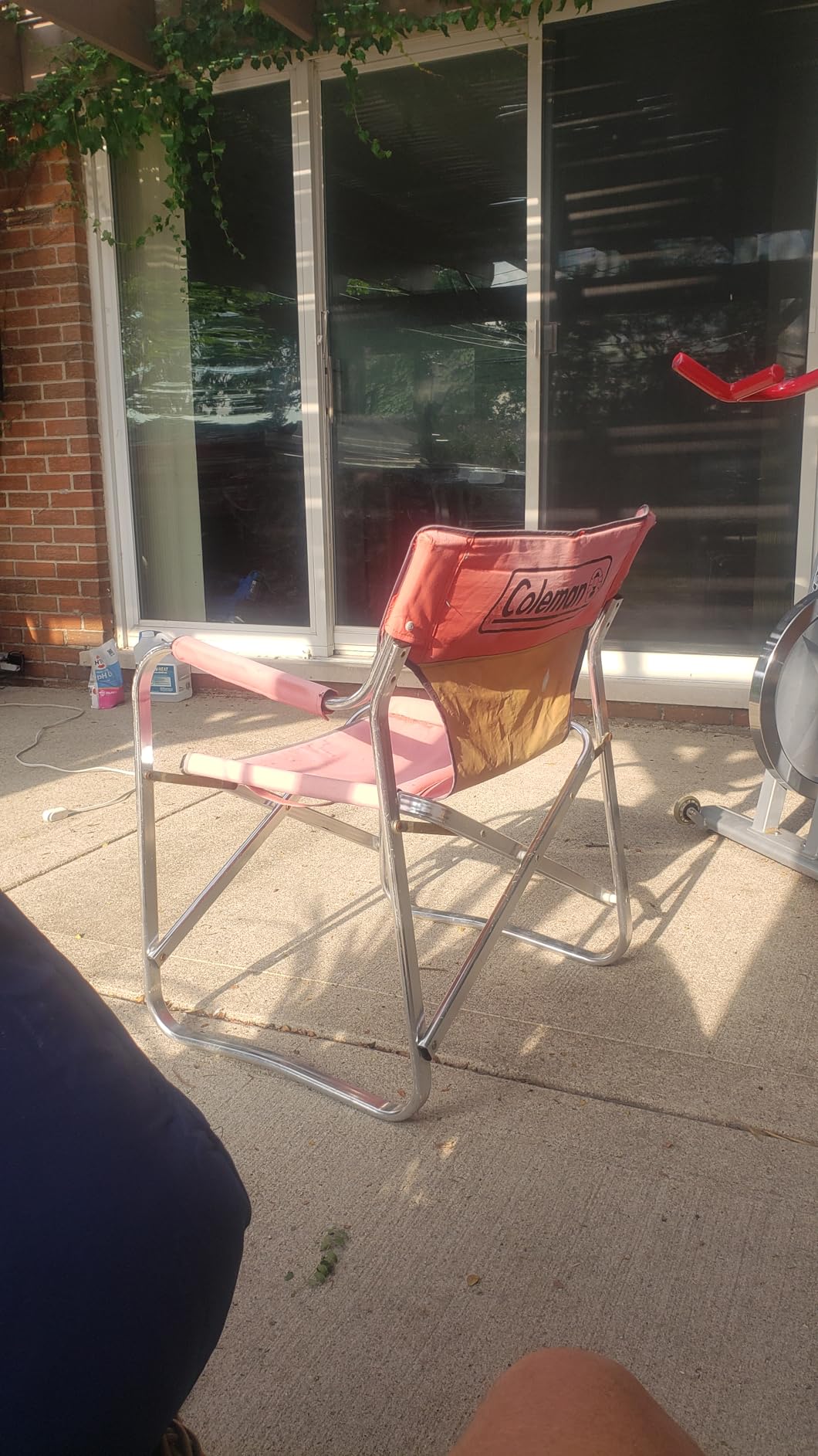 Coleman Outpost Breeze Folding Camping Chair with Cooling Mesh Back, Portable Outdoor Chair Supports up to 300lbs customer photo 1