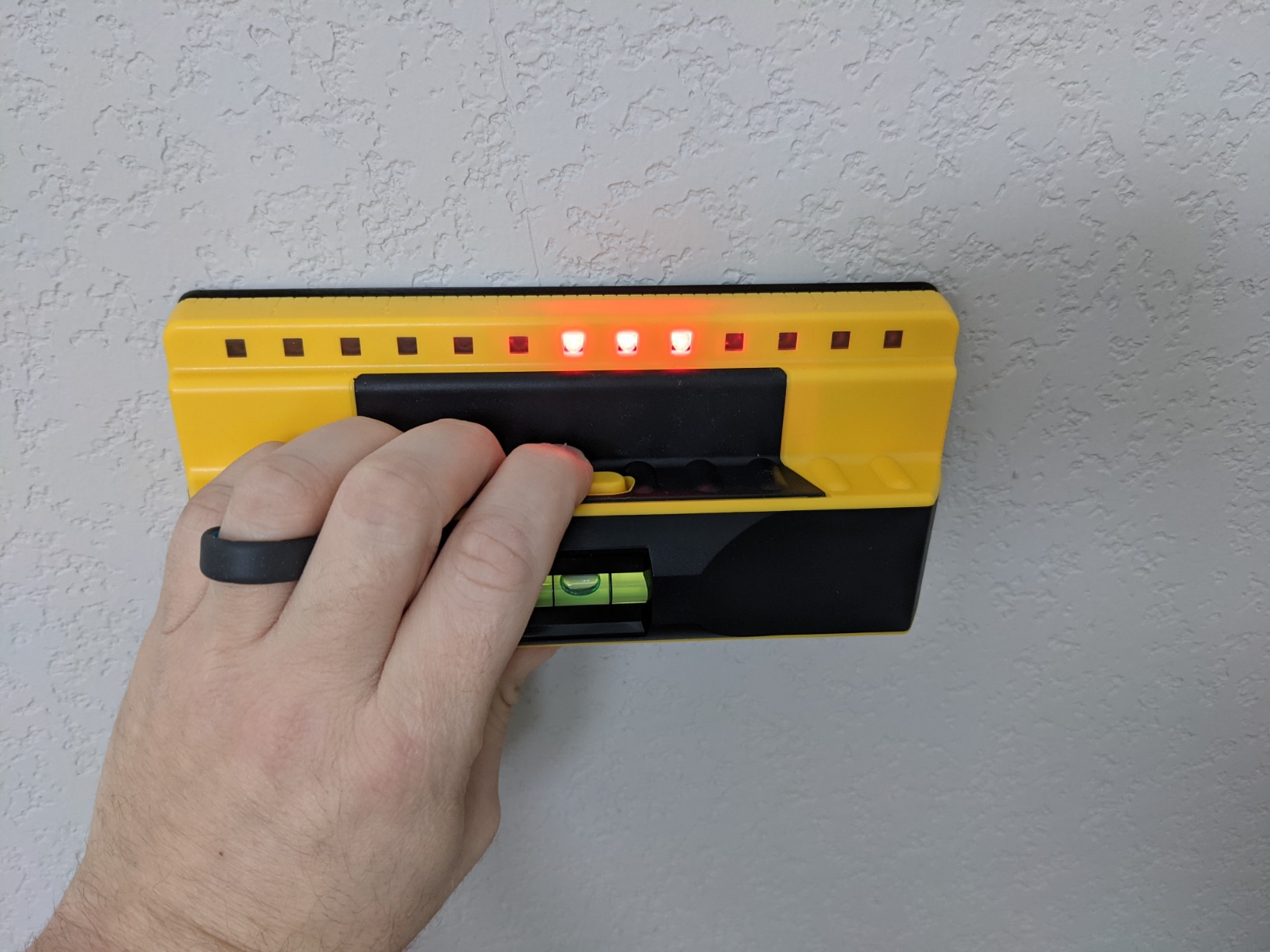 Franklin Sensors ProSensor 710+ Stud Finder, 13-Sensor Wall Scanner customer photo 1