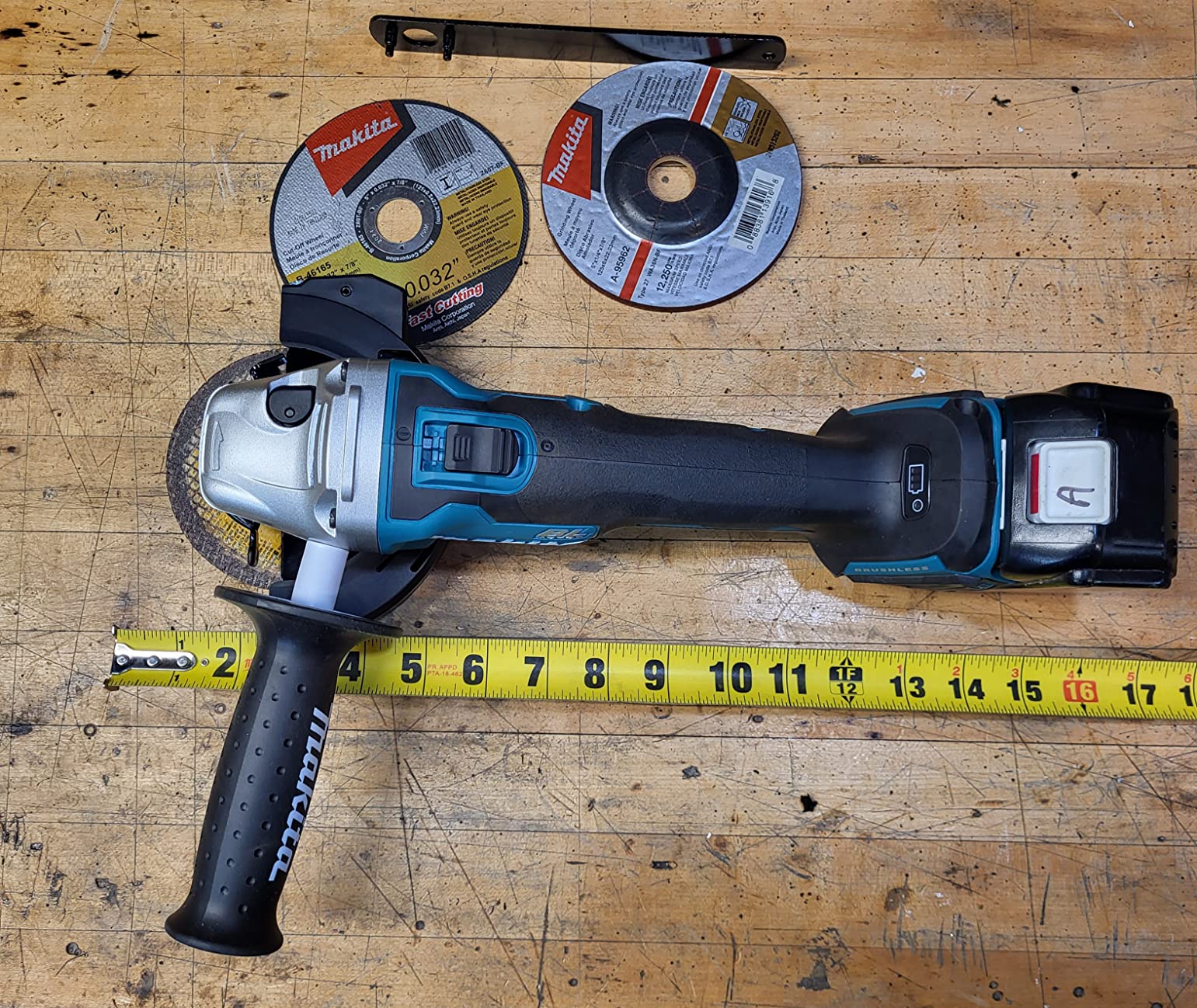 Makita XAG04Z 18V LXT® Lithium-Ion Brushless Cordless 4-1/2” / 5