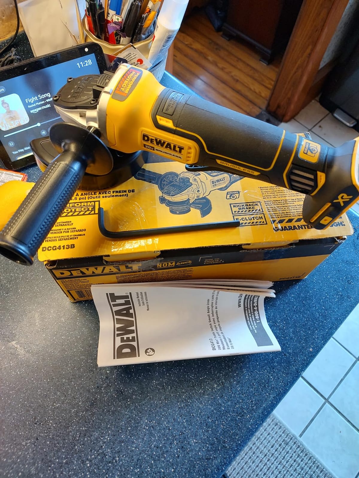 DEWALT 20V MAX* Angle Grinder Tool Cordless Brushless, 4 1/2 Inch, with Paddle Switch and Kickback Brake, Tool Only (DCG413B) customer photo 1