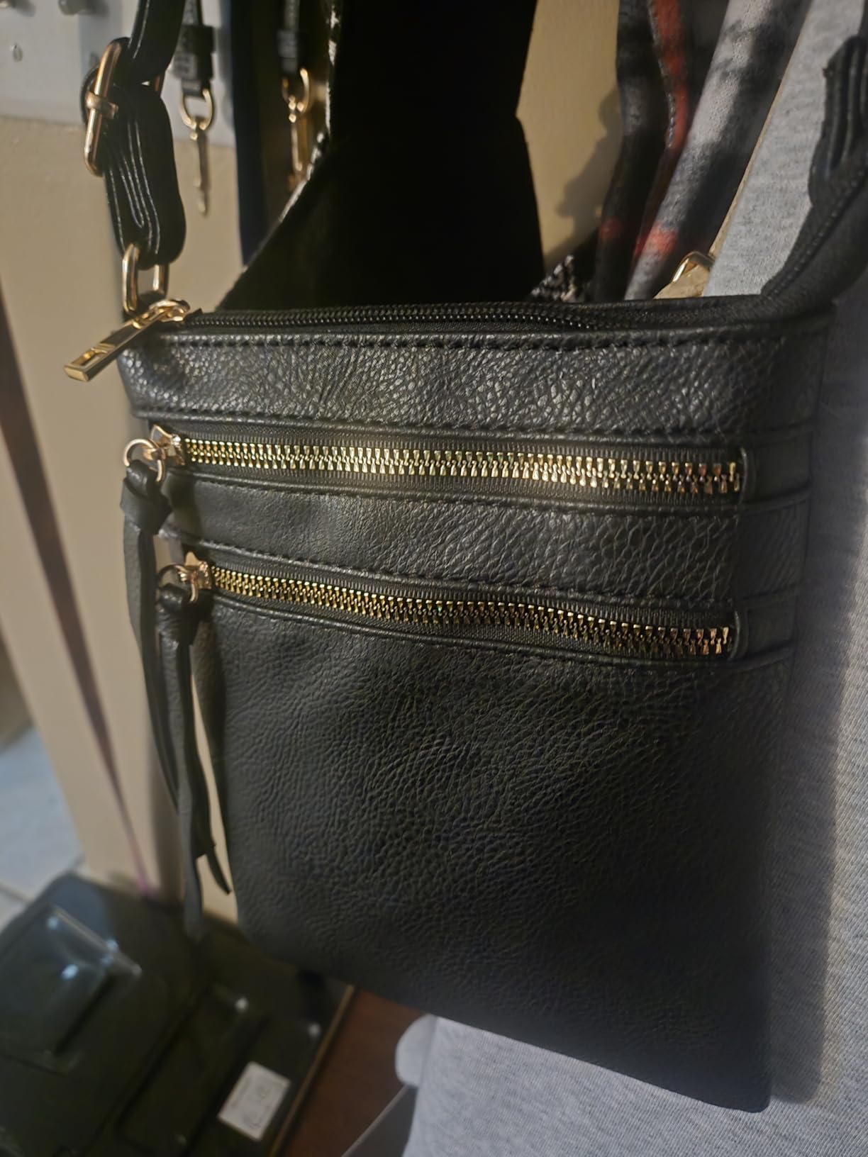 DELUXITY Crossbody Purse Bag Shoulder Bag Multi Pocket Zipper Purse customer photo 2