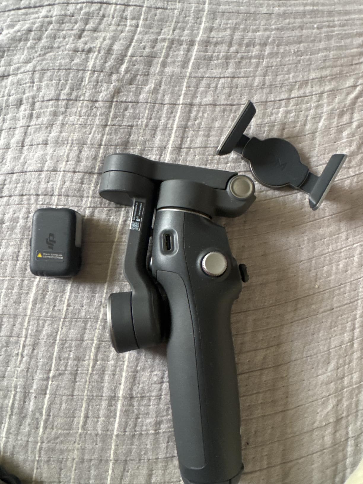 DJI Osmo Mobile 7P Gimbal Stabilizer for iPhone & Android, Native Tracking customer photo 1