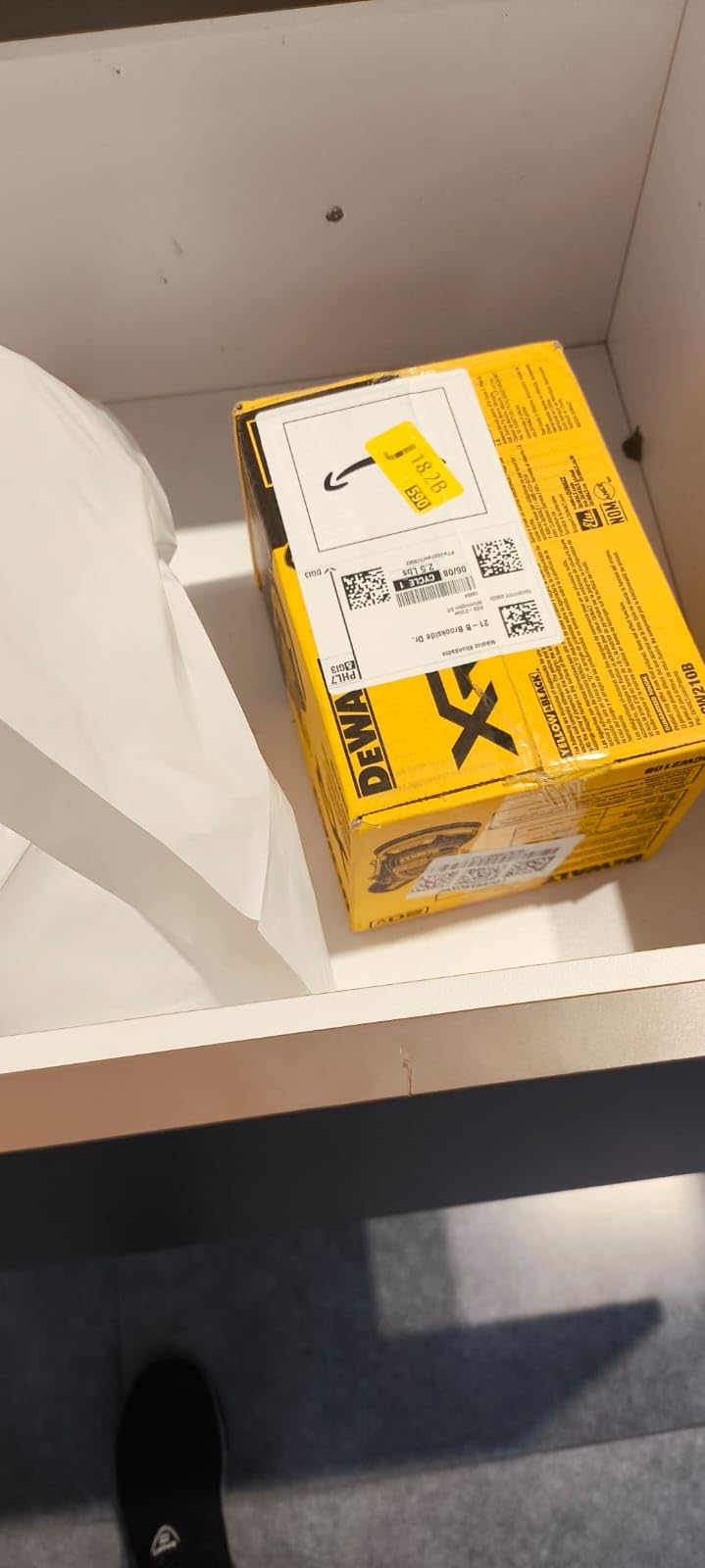 DEWALT 20V MAX Orbital Sander, Tool Only (DCW210B) customer photo 2