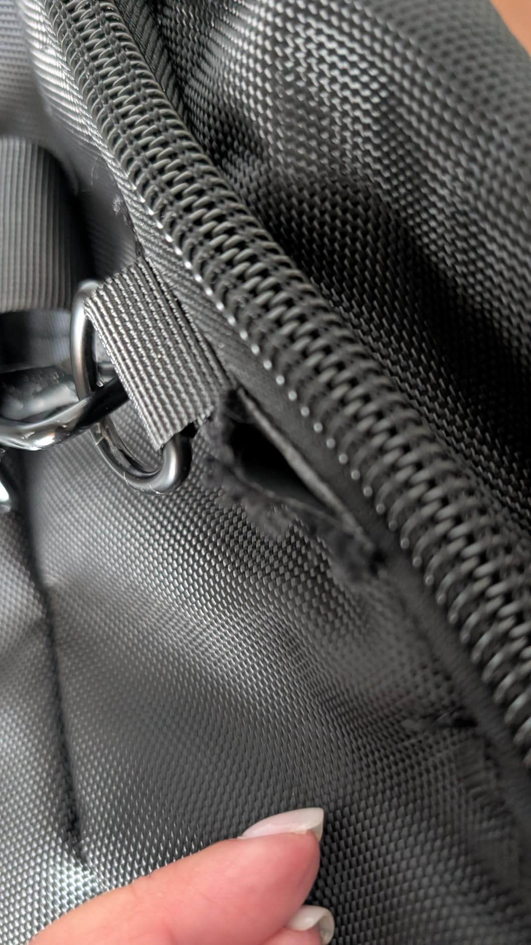 MATEIN Garment Bag for Travel, Large Carry on Garment Bags for Business | Waterproof, Hanging Suit Luggage Bag, For Men Women, Wrinkle Free Suitcase, Cover for Shirts Dresses Coats, Strap, Black customer photo 2