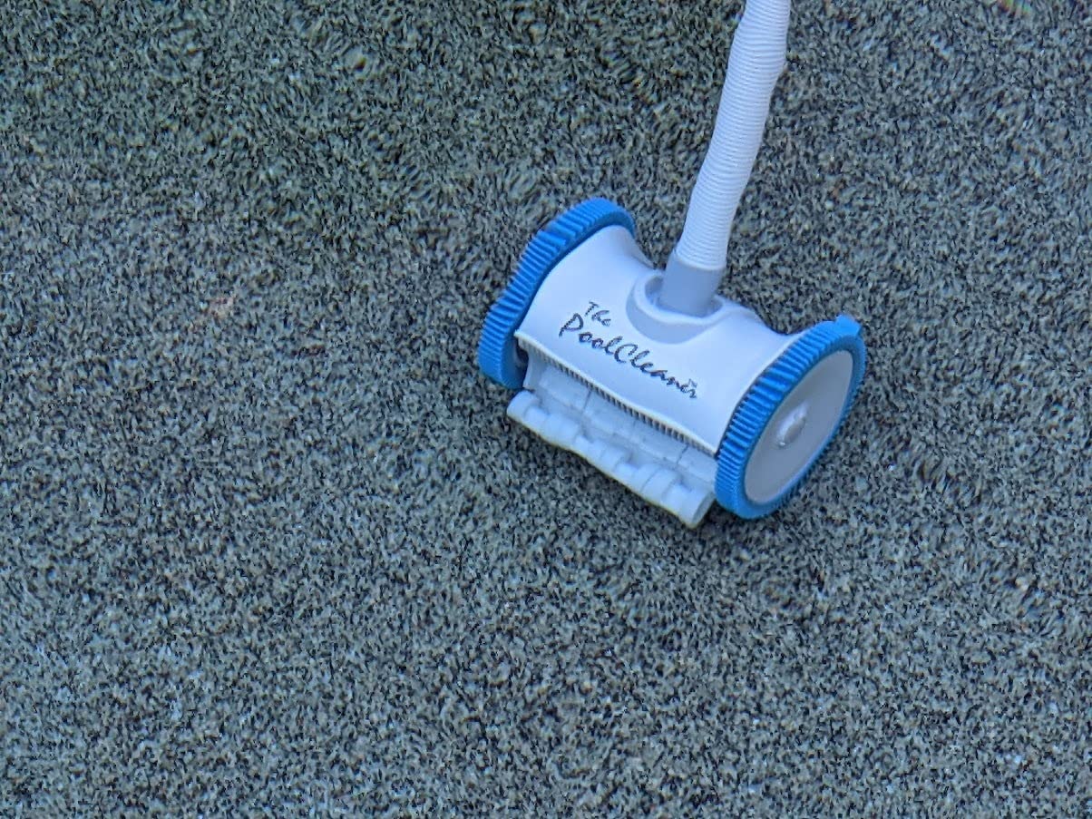 Hayward Poolvergnuegen Suction Pool Cleaner (2 Wheel) Pools up to 16 x 32ft customer photo 1