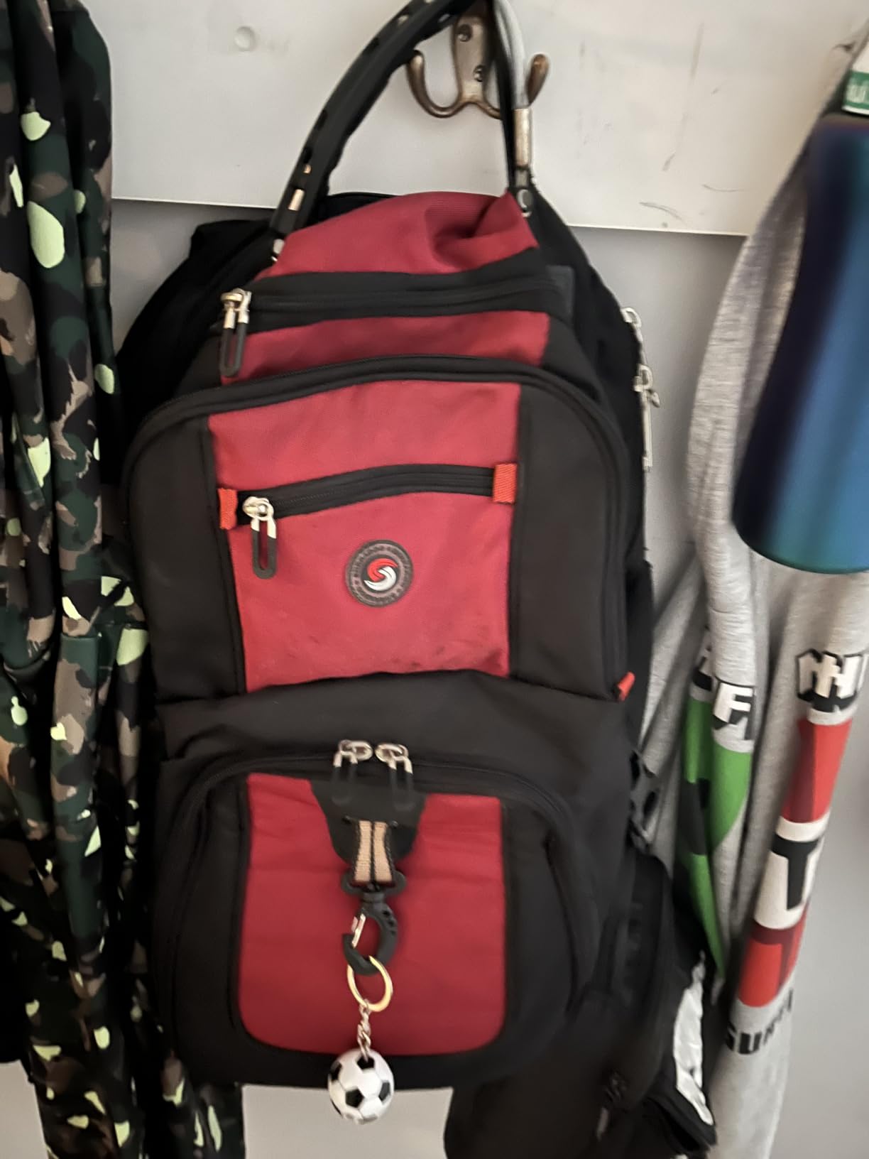 SHRRADOO Extra Large Travel Laptop Backpack for Men, Work College Backpacks customer photo 1