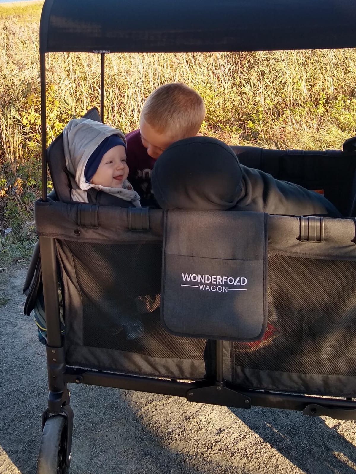 WonderFold W4 Original Stroller Wagon, 4 Seater, Black customer photo 1