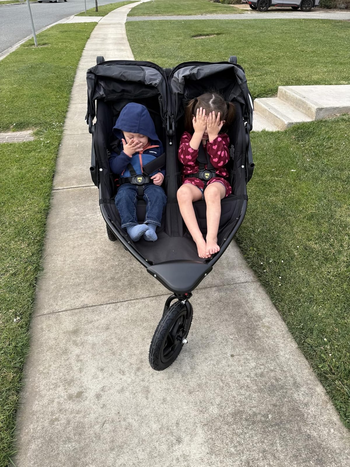 BOB Gear Revolution Flex 3.0 Jogging Stroller — Graphite Black customer photo 1