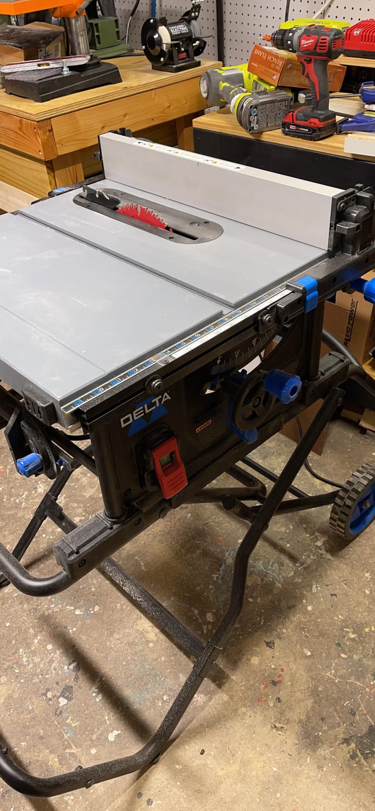 Delta 36-6023 10 Inch Table Saw with 32.5 Inch Rip Capacity customer photo 1
