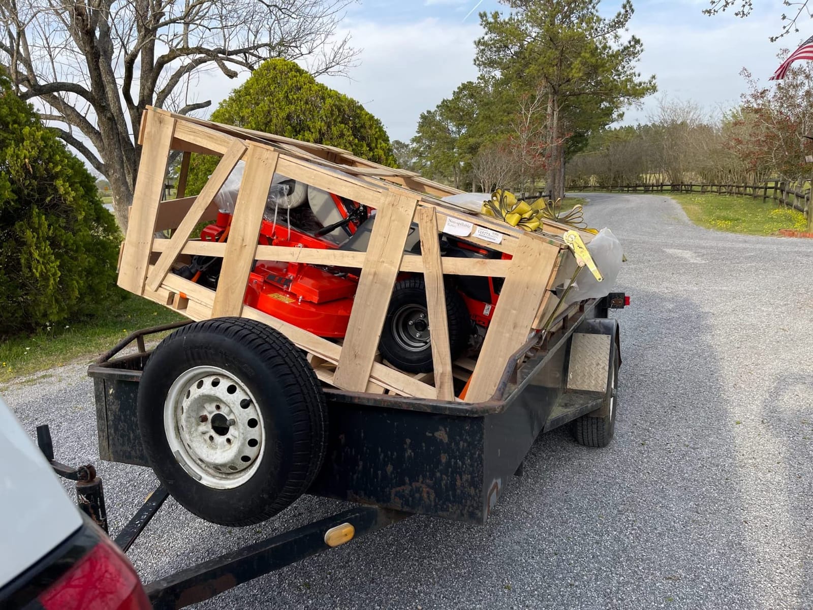 Ariens Ikon XD Zero Turn Radius Tractor, 23-HP FR691 Kawasaki Engine, 60-in. Deck - Quantity 1 customer photo 1