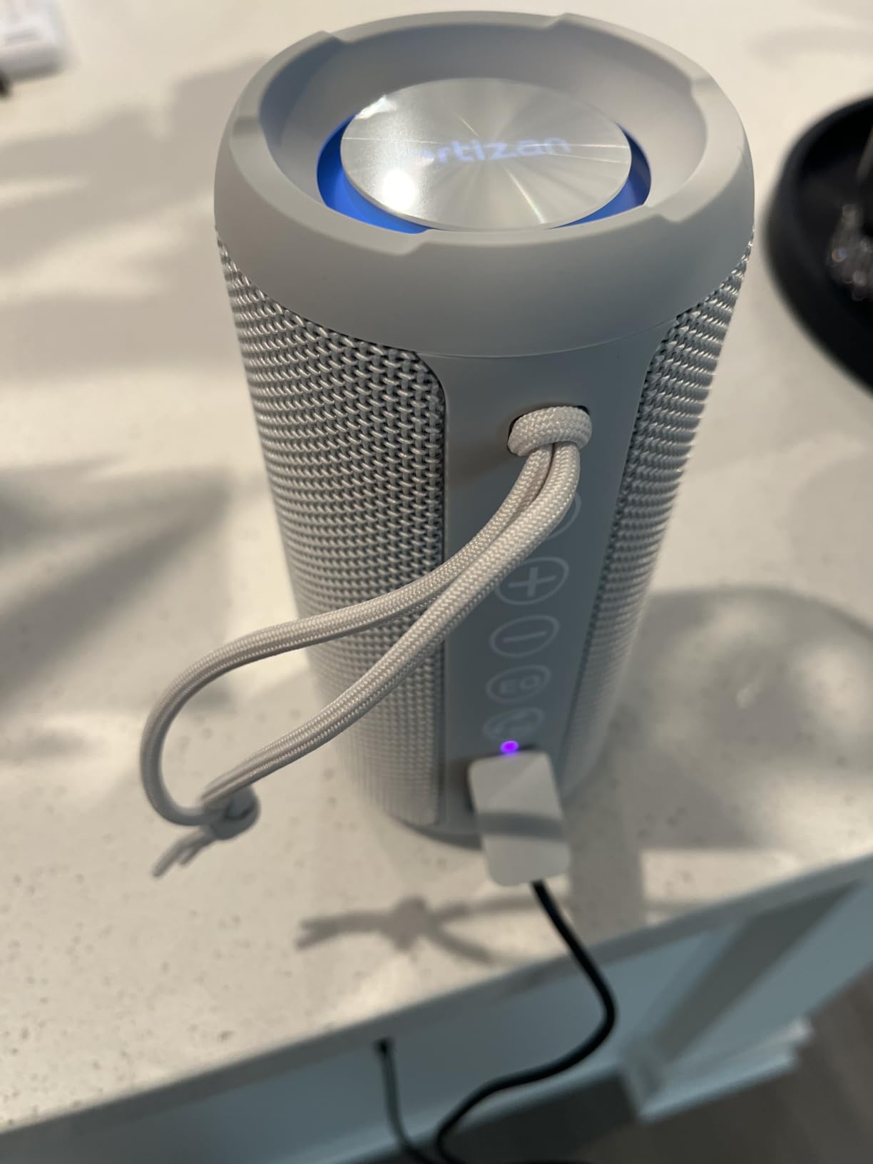 Ortizan X10 Portable Bluetooth Speaker (1st Gen), IPX7 Waterproof, Wireless customer photo 1