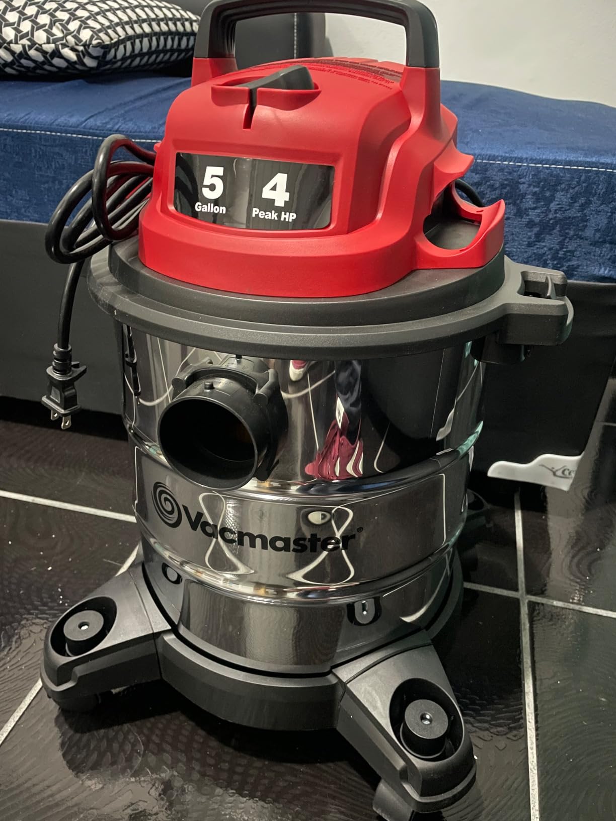 Vacmaster VOC508S 1101 5-Gal 4 Peak HP Stainless Steel Wet/Dry Vac Red customer photo 2